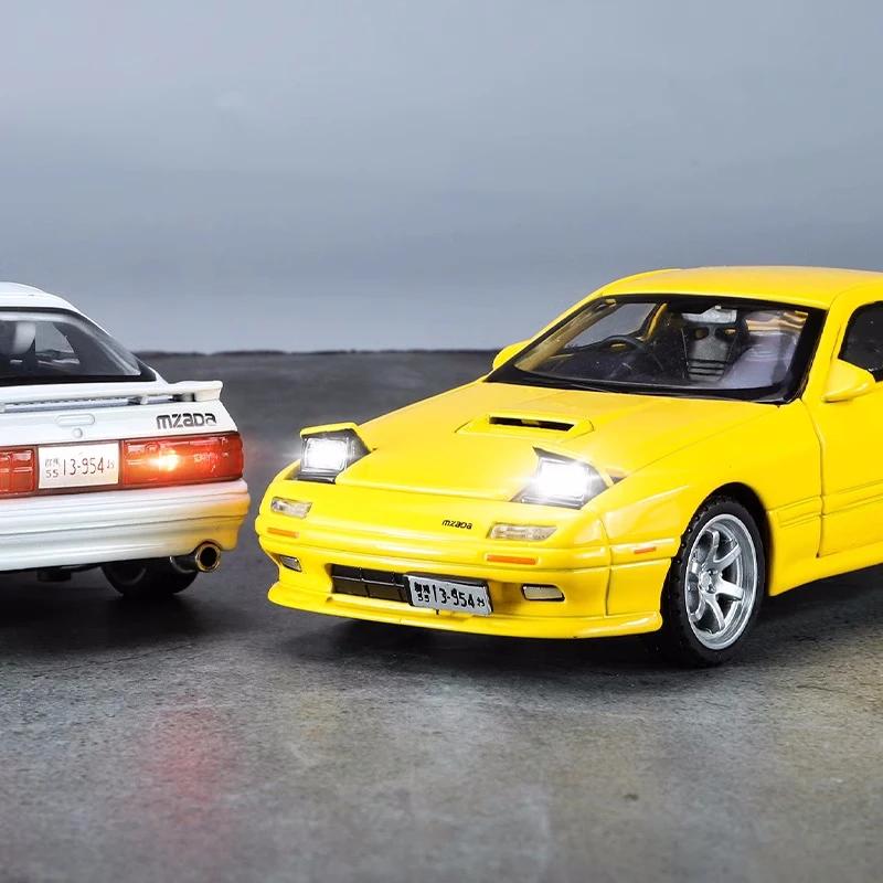 1/32 Mazda RX-7 Alloy Car Modelo Diecast Metal Sports Vehicles Modelo Alta Simulação Som e Luz Coleção Crianças Brinquedo Presente