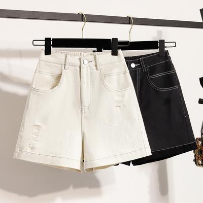 Sukně, kalhoty a další – Šortky