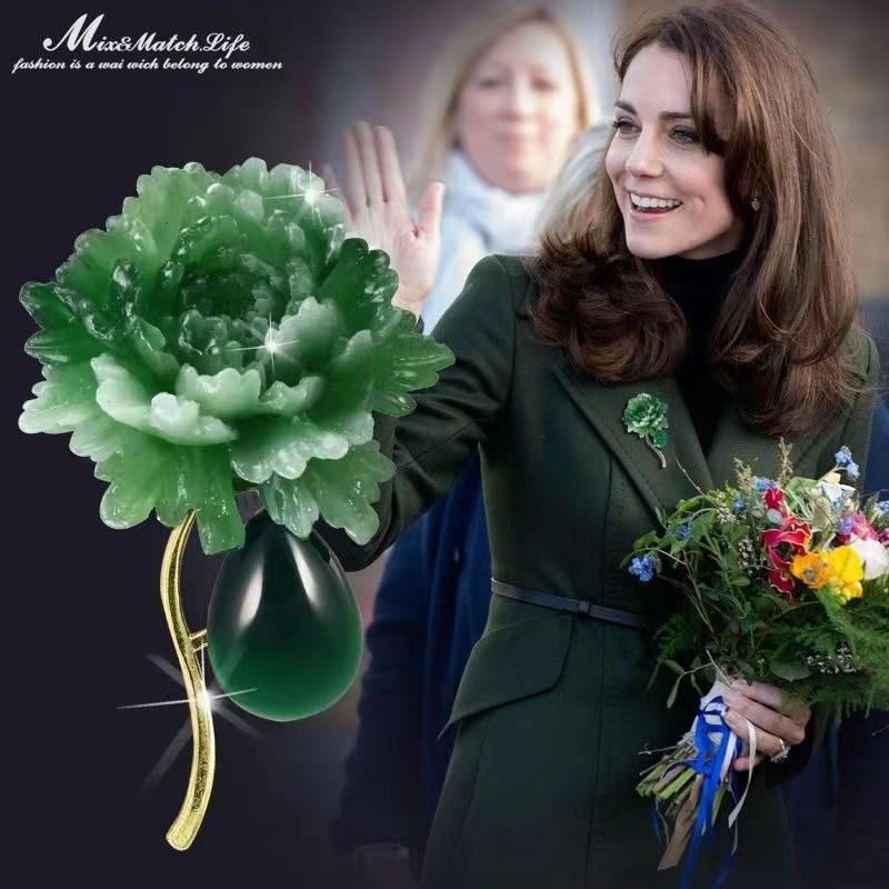 Broche Pivoine Chinoise Élégante: Corsage de Perles Haut de Gamme pour Manteaux, Cheongsams et Hanfu