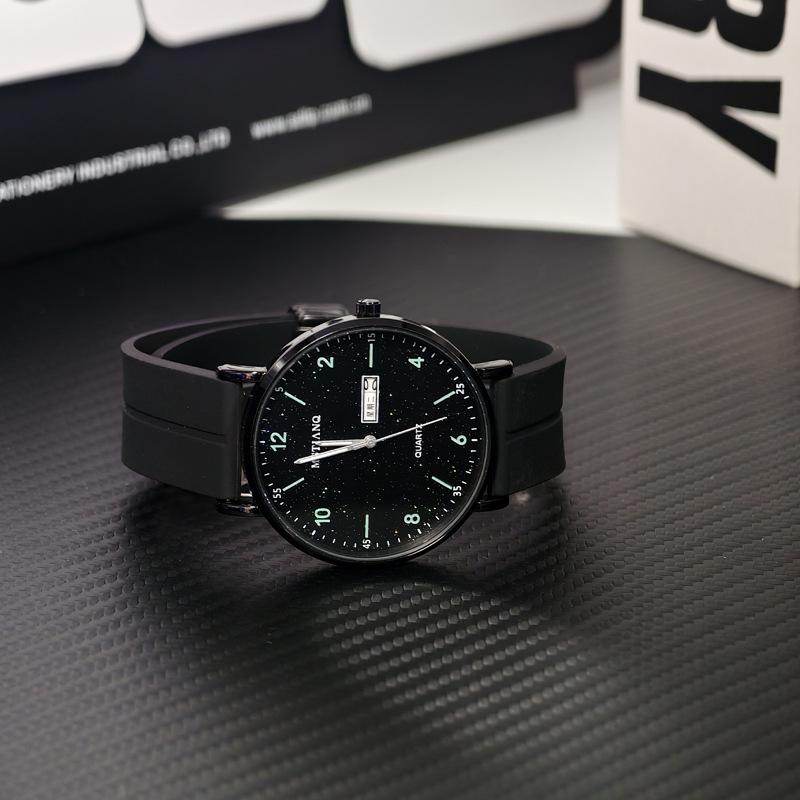 Business Watch Men'S Trend Fashion Magnetic Buckle Luminous Quartz Watch