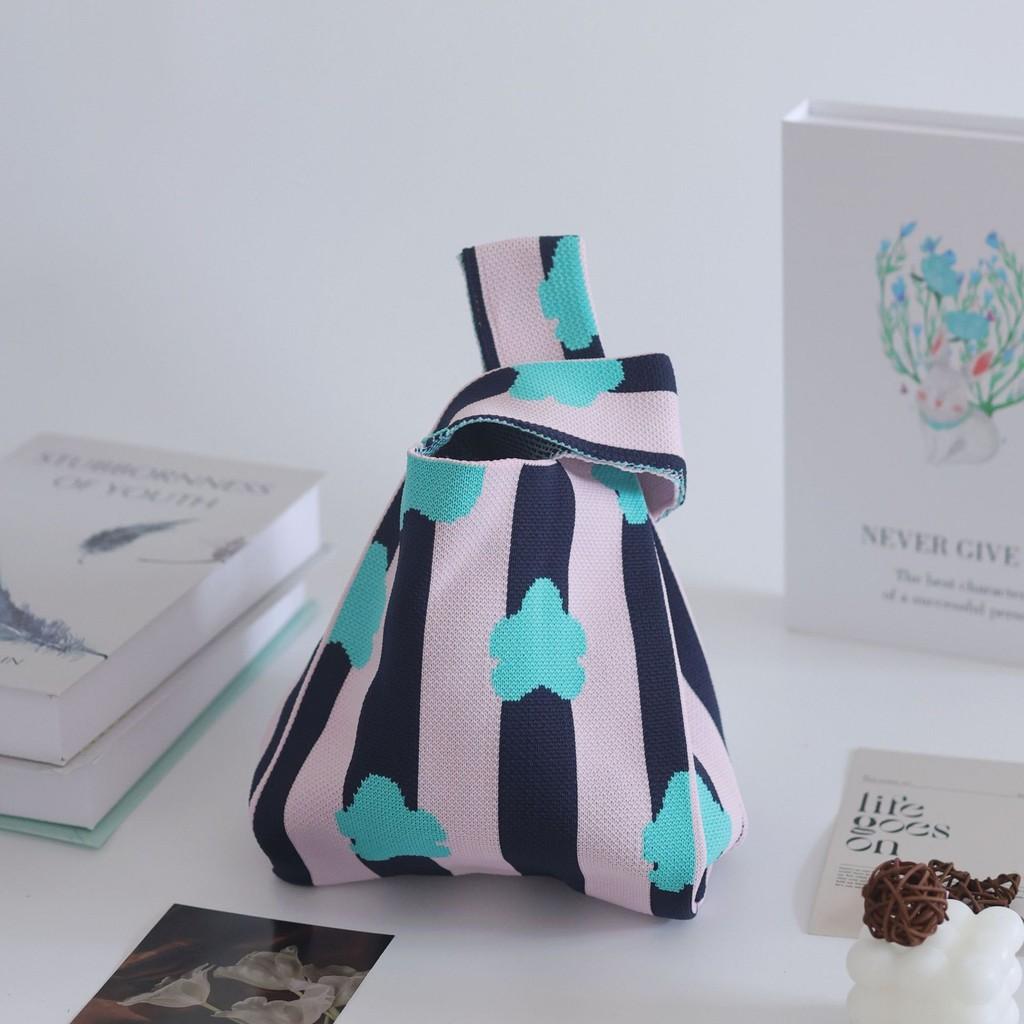 Trendy Knit Bucket Bag For Women Soft And Spacious Tote Bag With Eye-catching Patterns Ideal For Daily Wear And Gifts