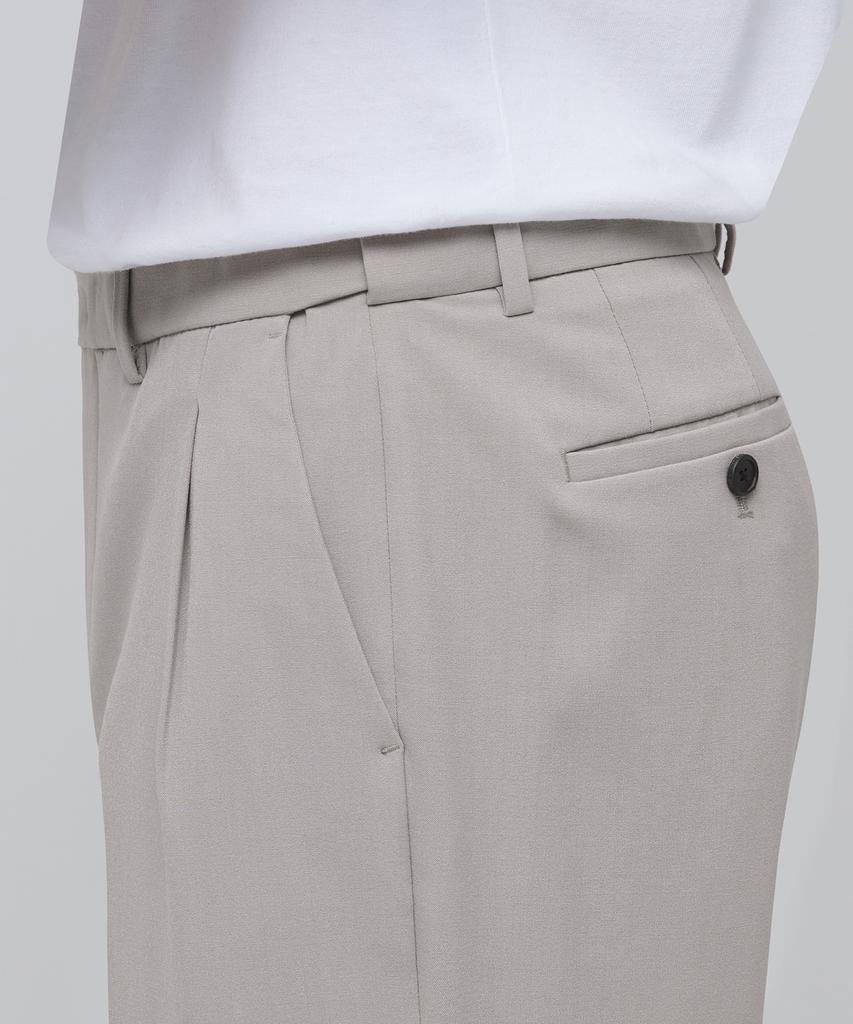 Musinsa Standard Lightweight Wide Hidden Banding Crop Slacks [Light Beige]
