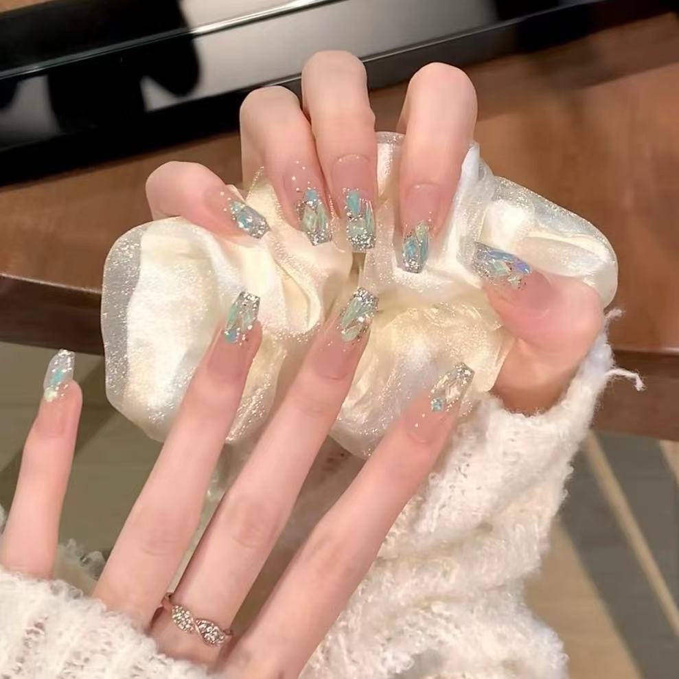 

Чисто ручная работа Фототерапия Носитель Афродизиак Пурпура Готовый продукт Многоразовые патчи для нейл-арта large L