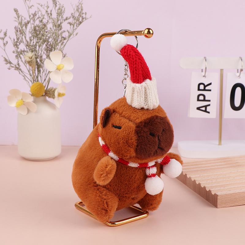Kapybara Vánoční ozdoba Klíčenka 2025 Vánoční panenka Hračka Rok Dárková panenka Kreslené plyšové zvířátko Kroužek na klíče Pár