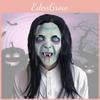 Maschera da strega spaventosa dai capelli lunghi, con un inquietante aspetto da fantasma, perfetta per feste di Halloween o eventi cosplay.