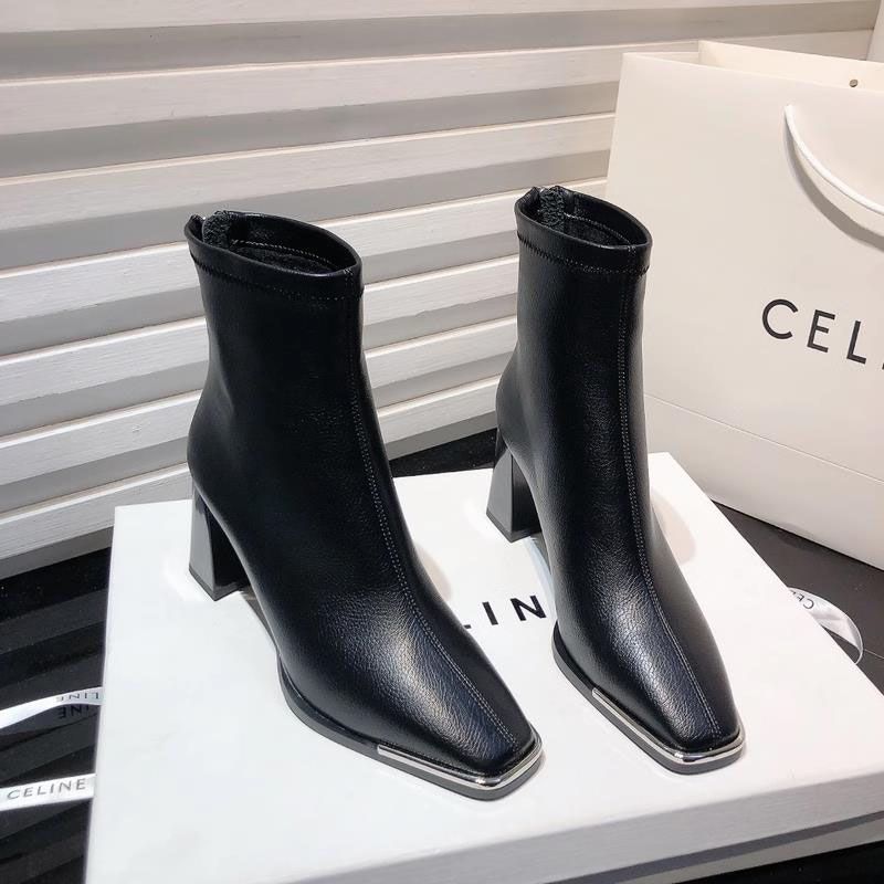 Internet celebrity high heel French short boots women's autumn and winter 2025 new temperament commuter black rear zipper fashion thin boots