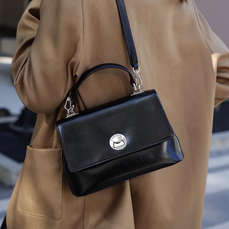 

Стильная и универсальная женская сумка, нишевая сумка через плечо и вместительная сумка для поездок на работу чёрный