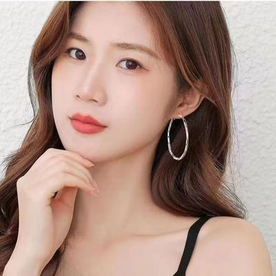 Personalized Fashionable Simple Exaggerated Twisted Earrings Versatile and Cool Style Earrings Slimming Earrings