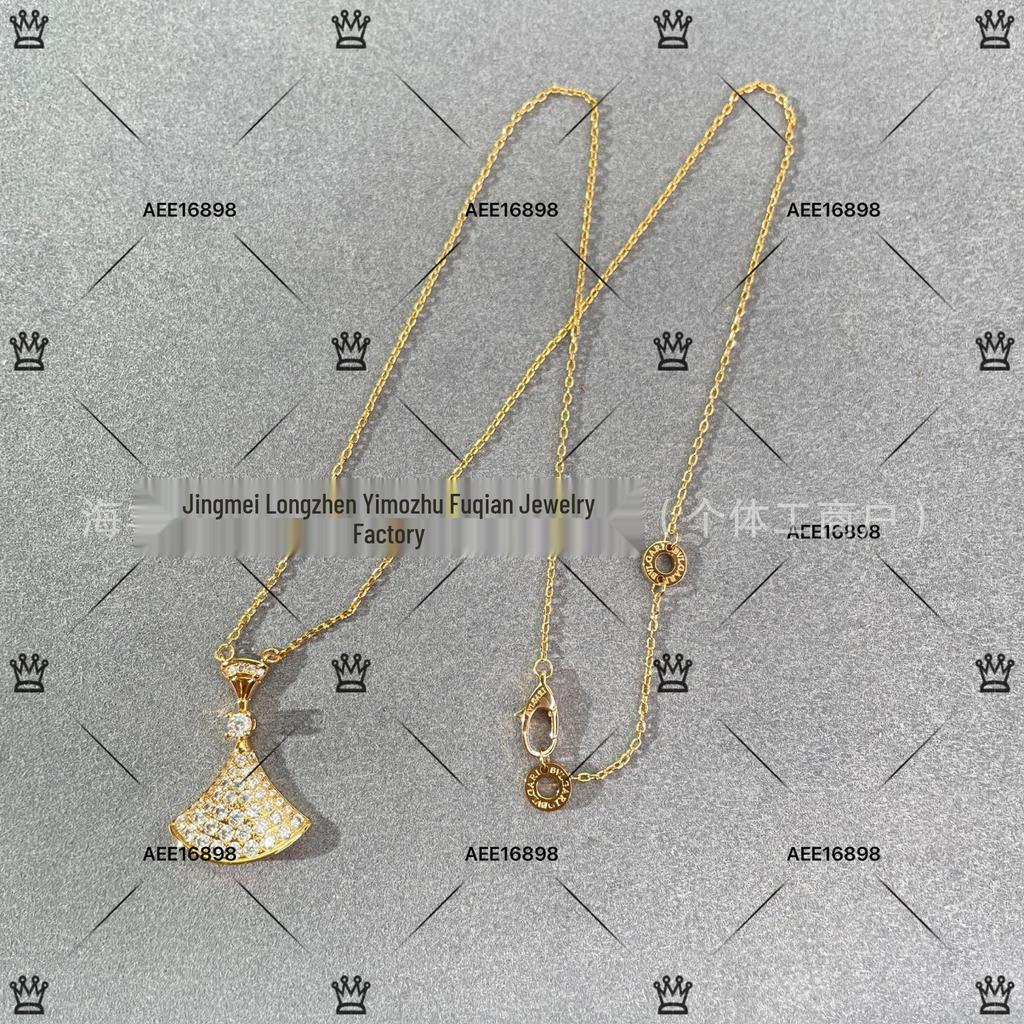 V Gold High Fan-shaped Clavicle Necklace: 18k Rose Gold with Red Agate, Diamond Accents, and White Shell on 925 Silver for Women