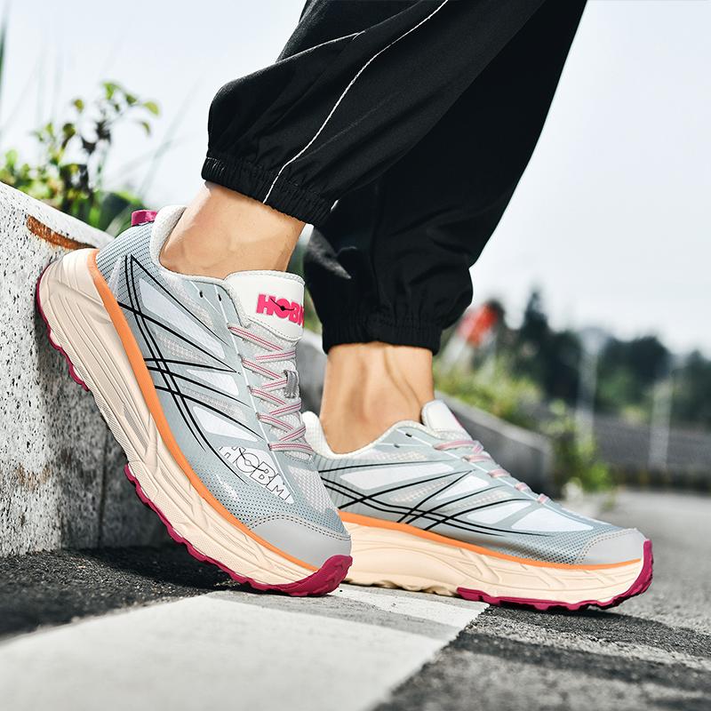 Summer Fashion Lightweight and Versatile High Quality Fashion Shock Absorption Running Shoes 39-46 Breathable Men's Shoes