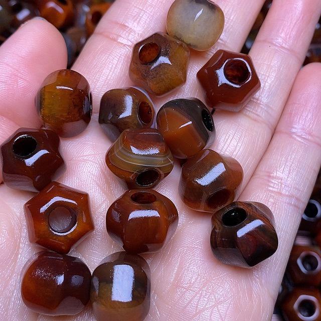 Natural Red Agate Hexagonal Beads for DIY Accessories and Multi-Treasure Projects