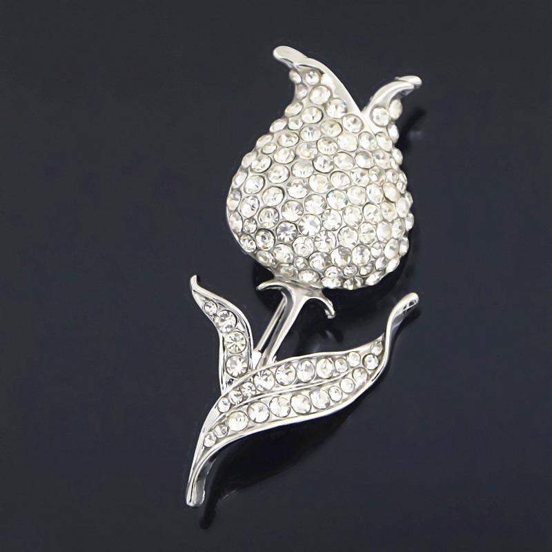 Elegant Korean Style Rhinestone Rose Brooch: Versatile High-End Fashion Accessory & Scarf Buckle