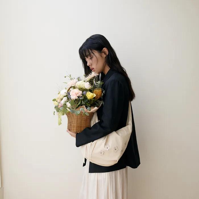 Bohemian floral hobo bag_cream