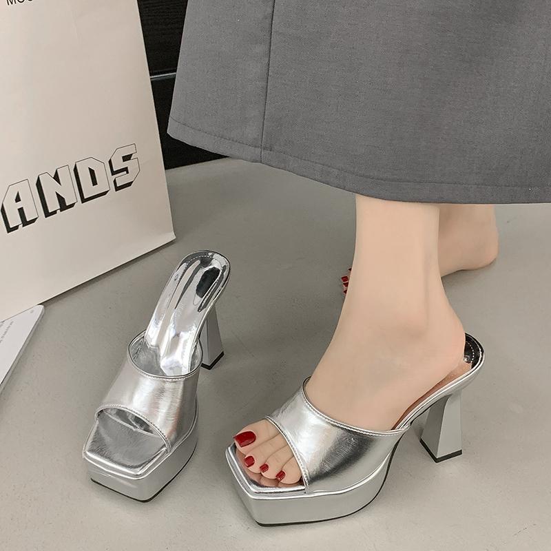 New Style Luxury Slippers Heeled Sandals Black Platform High Heels Summer Shoes Women Ladies Chunky Slippers Fashionable Sandals