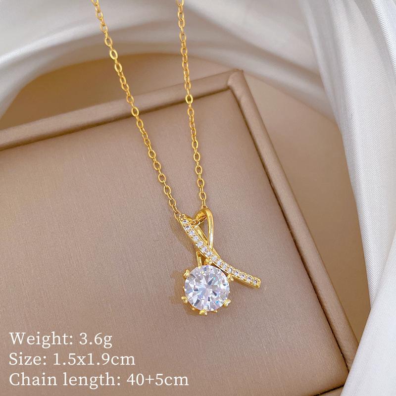 Copper Micro-Inlaid Love Fashion Light Luxury Temperament Gorgeous Full Diamond Necklace Female Versatile Collarbone Chain Titanium Steel
