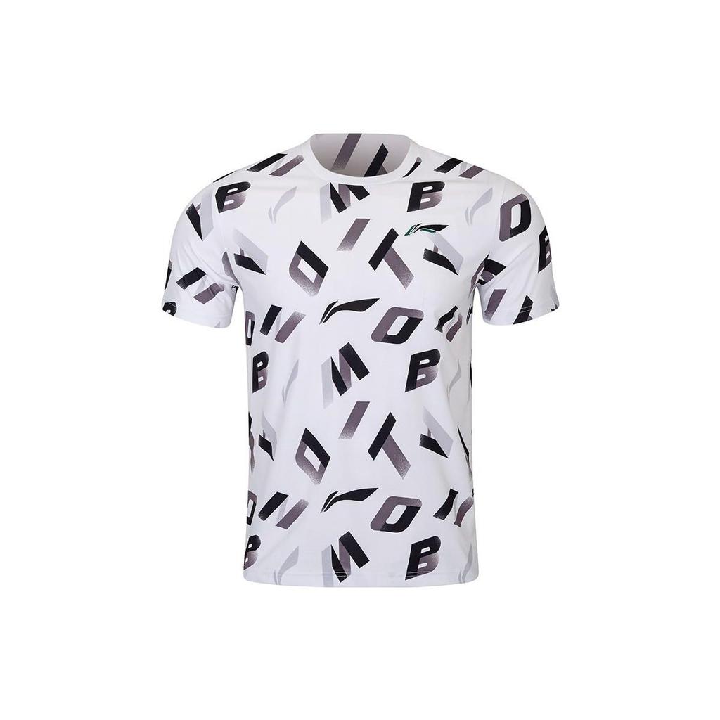 Li Ning Badminton Series All Over Logo Letter Print Pattern Round Neck Short Sleeve T-Shirt Men Tops White AHSS979-1