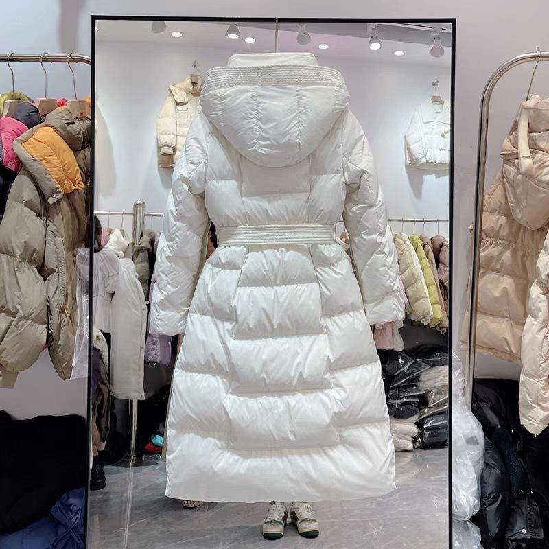 Bílá kachna dolů v pase dlouhé šněrování zeštíhlující bunda s kapucí ženy tlustší nad kolena s kapucí