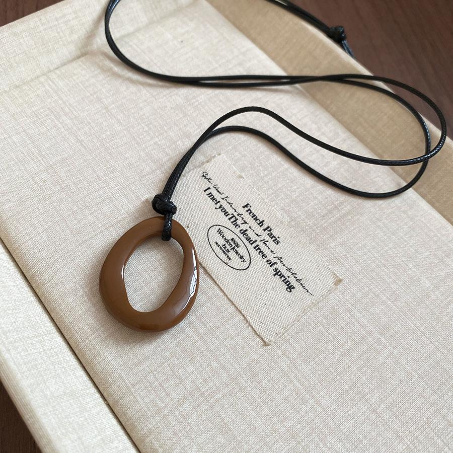 Irregular Drip Oil Pendant Necklace for Women Geometric Hollow Oval Sweater Necklace Trendy Personality Daily Wear Jewelry Gifts