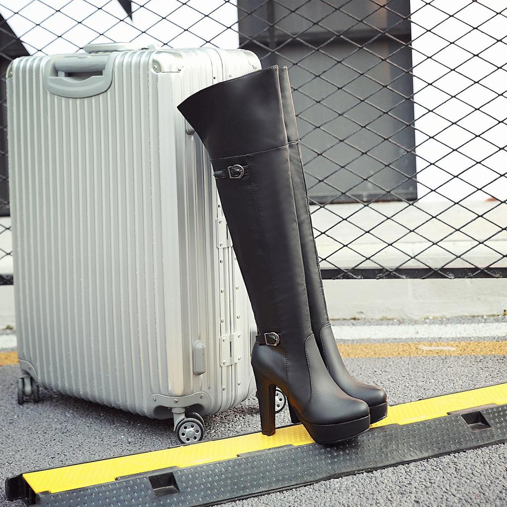 Damstövlar med hög klack höst och vinter vattentäta platå stövlar med tjock klack i stora storlekar europeiska och amerikanska sexiga knähöga stövlar