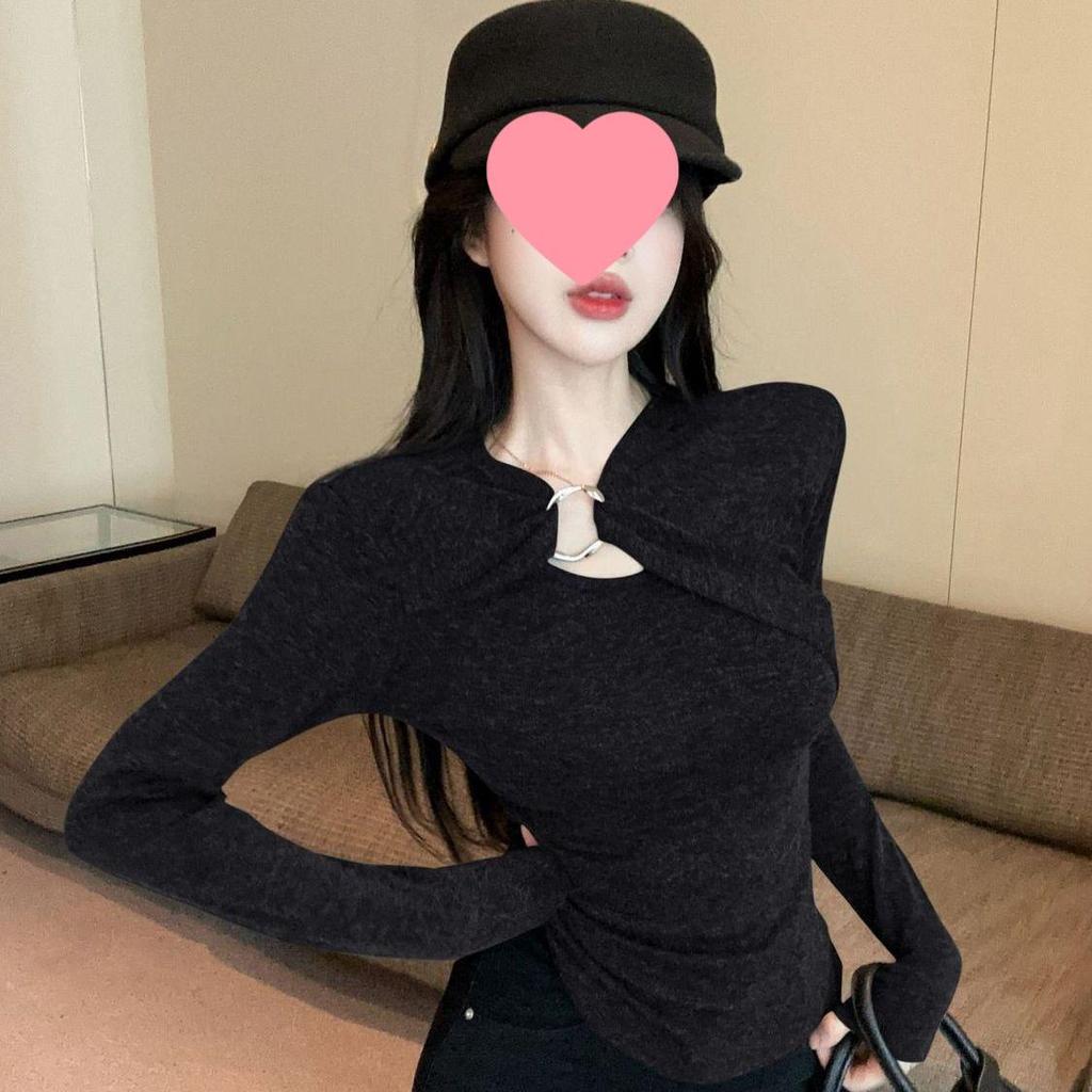 Women's Korean Design Two-Piece Look Long-Sleeve Slim-Fit Base Layer Top for Autumn/Winter