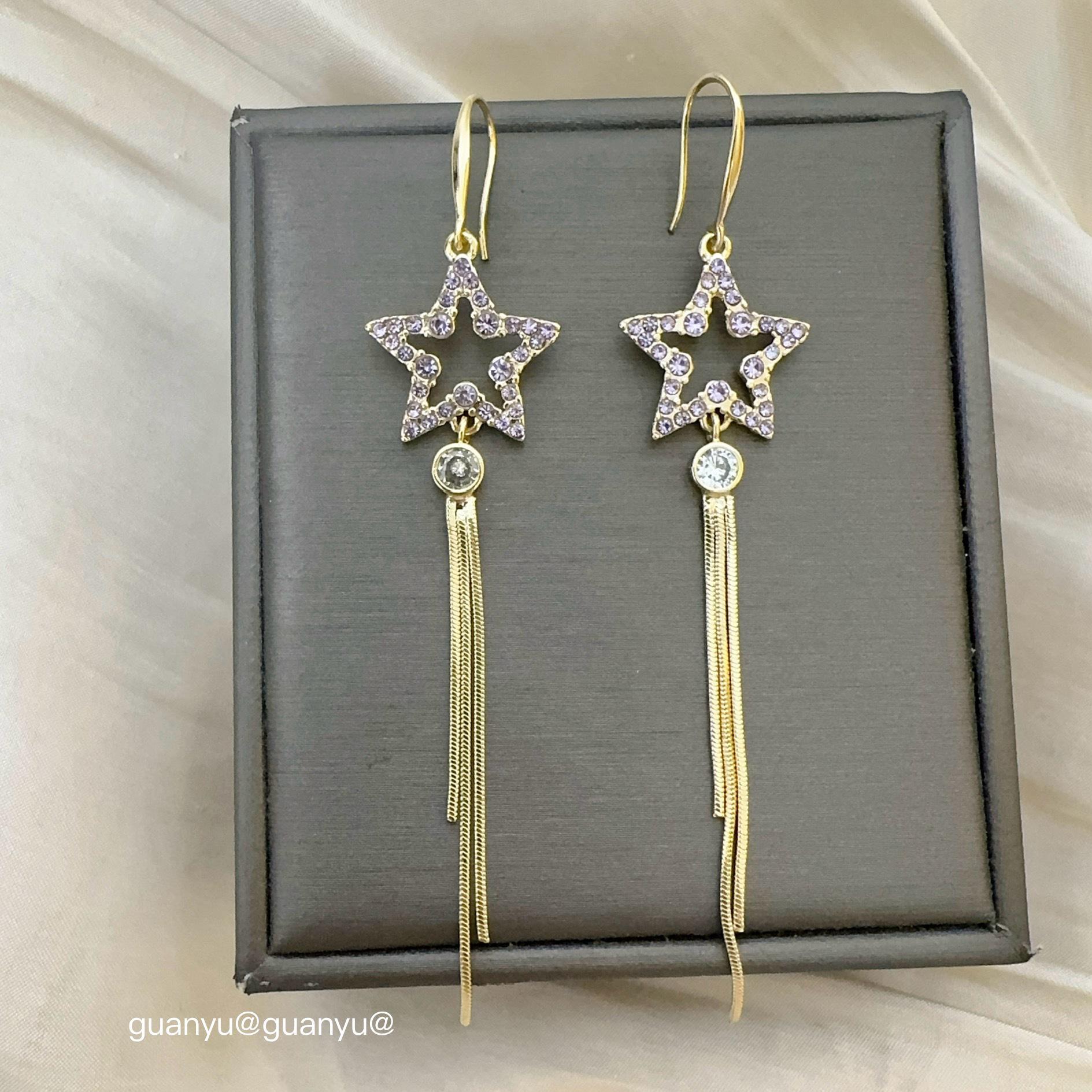 

Exquisite Zircon Tassel Earrings for Women: Chic, Luxurious, and Versatile