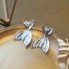 New Trend Fish Tail Stud Earrings for Women Gift Party Accessory
