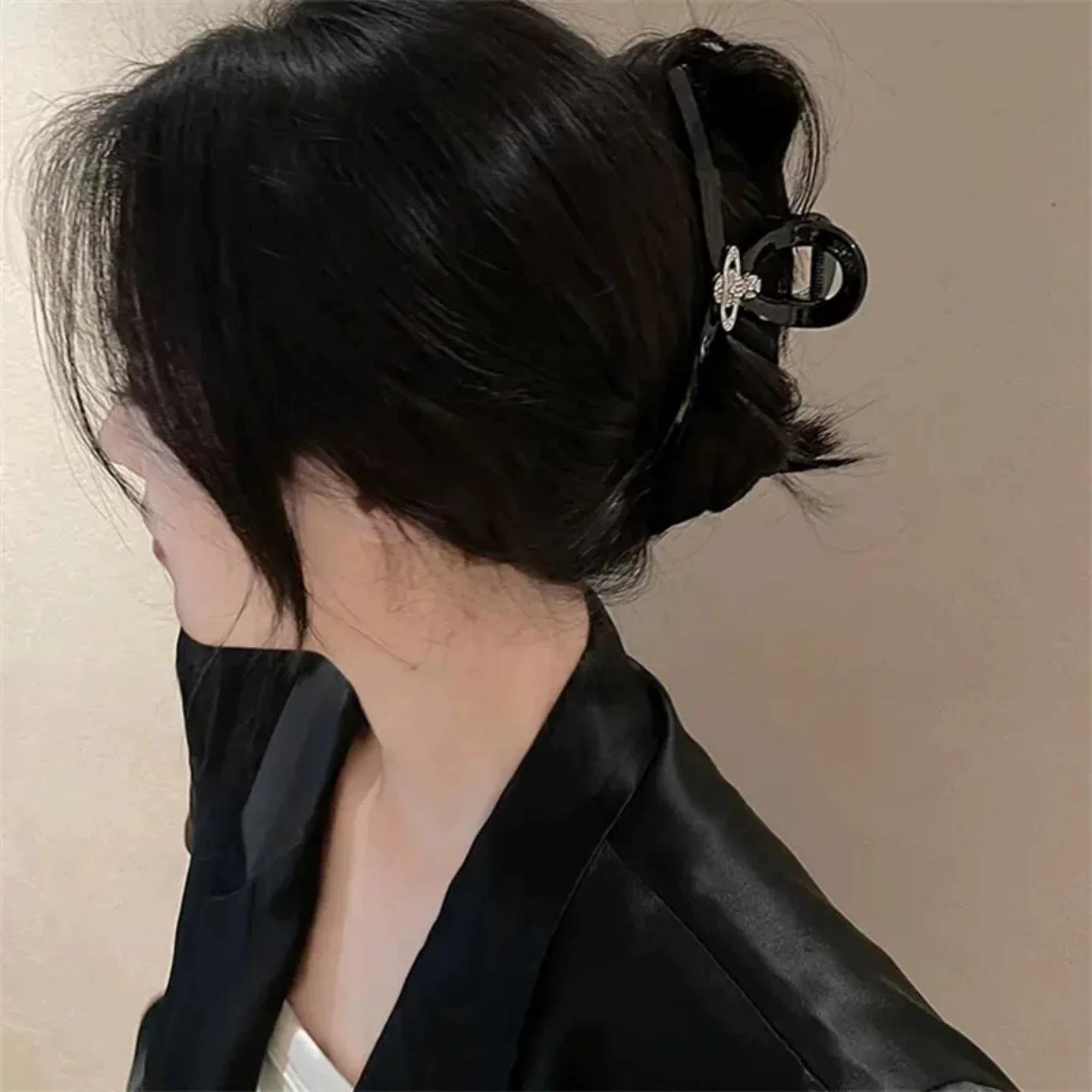

Large Black Rhinestone Claw Clip for Women - Retro French Hairpin Headdress A-30