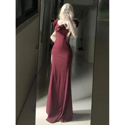 Nische rotes Temperament Ein-Wort-Schulterkleid Moderator Abendkleid Damen neu hochwertig