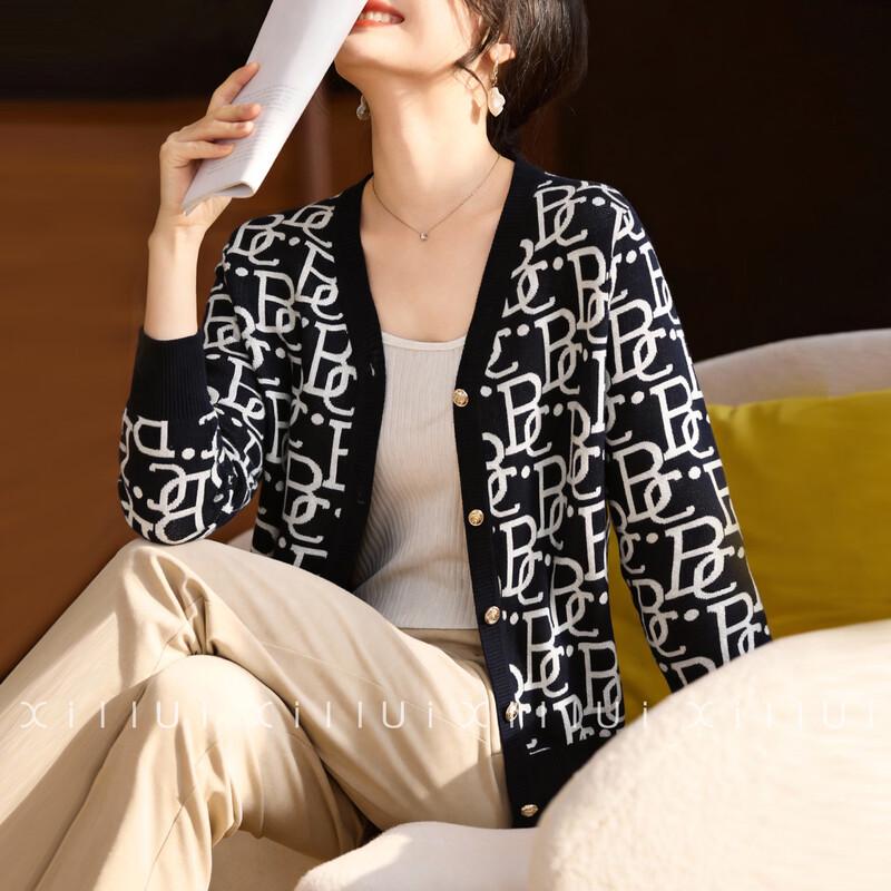 Elegant Jacquard Ribbed Knit V-Neck Sweater L