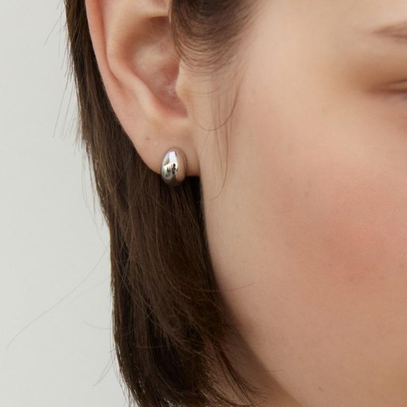 LUNNE Silver 925 Bold Curve Stud Earrings #LSE90