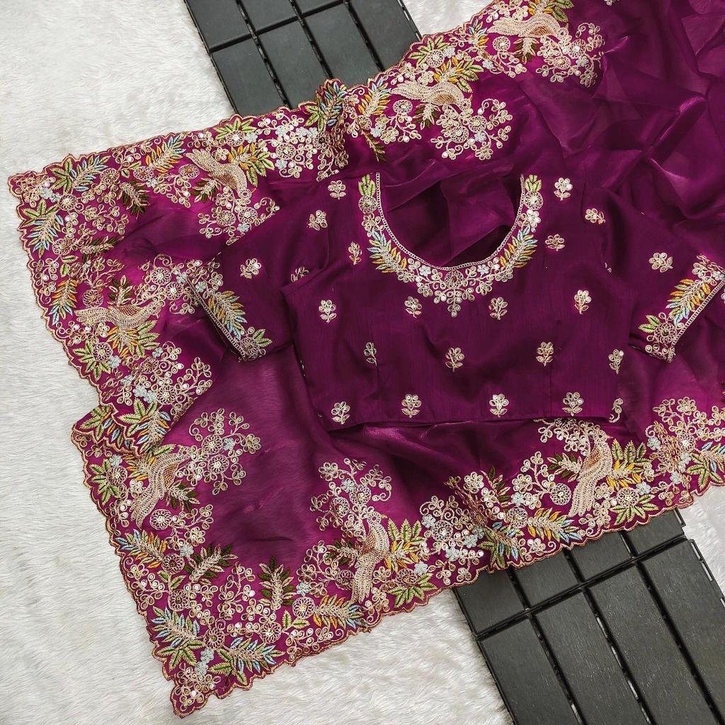 Soie pure avec broderie à séquence codée et belle bordure coupée en arc, couleur:-6