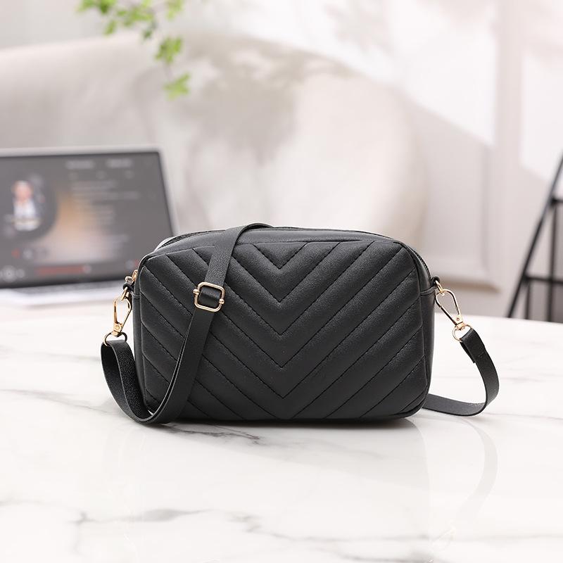 Women's Bag New Fashion Casual Bag Embroidery Thread Solid Color Messenger Bag Wave Pattern Shoulder Bag One Piece