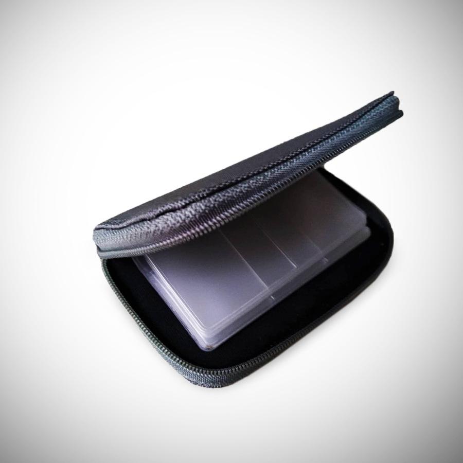 22-Slot CF, SD, and Mobile Memory Card Holder with Gift Bag