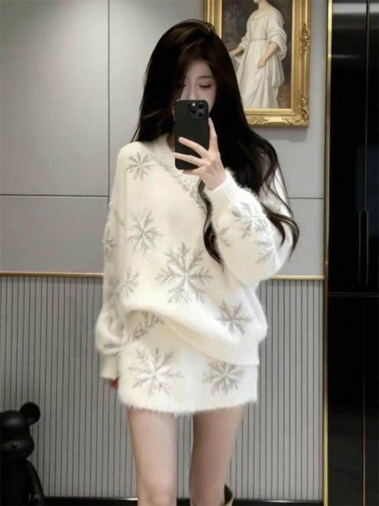 Sweet Style Snowflake Sweater & Skirt Set for Women - 2026 Autumn/Winter Collection