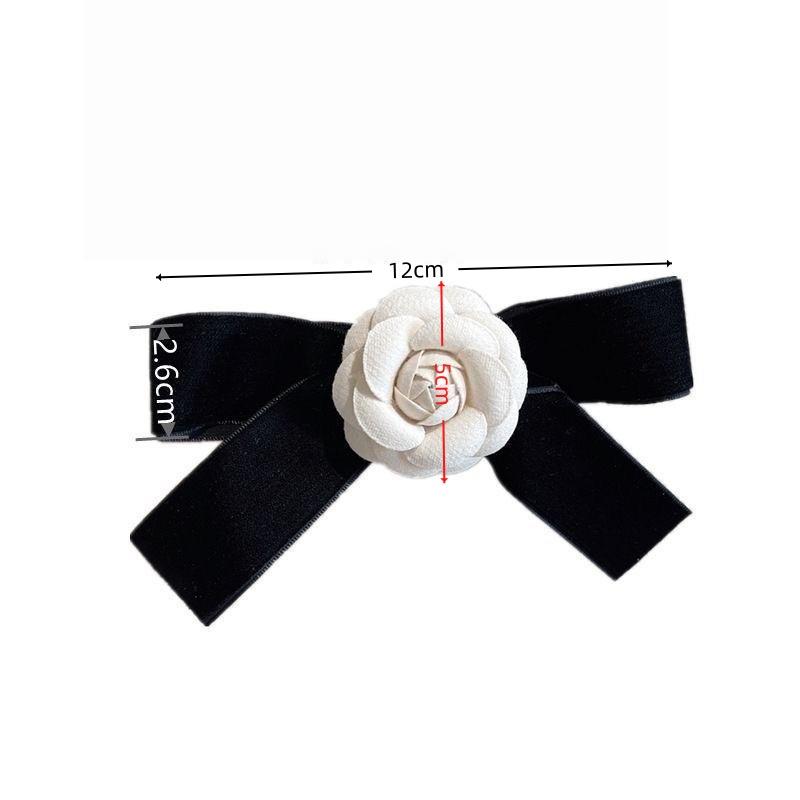 1Pcs Velvet Bow Tie Ladies College Style Shirt Collar Pins Fabric Camellia Flower Brooch Vintage Wedding Party Brooch For Women