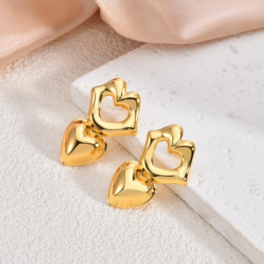 1 Pair Stylish 18K Gold Plated 304 Stainless Steel Ear Post Stud Earrings Heart Flower Butterfly Starfish For Women Gift
