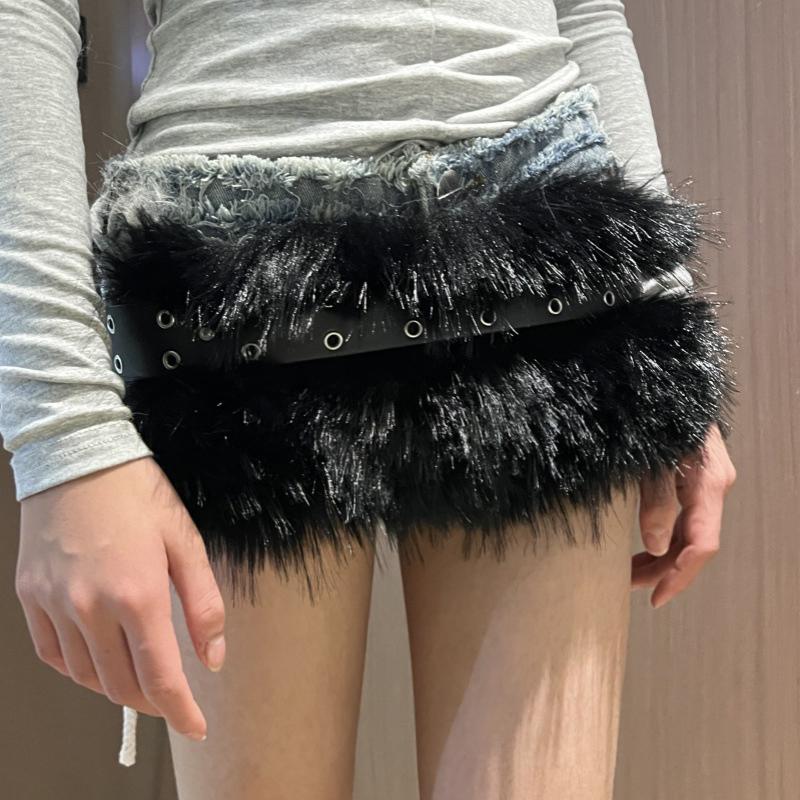 1 Peça Cós de Vaca Peludo para Boate Corrente de Cintura de Pelúcia Cinto Punk de Inverno Y2K Contas de Metal Vintage Peludo Sexy Cintos de Pele Sintética Moda