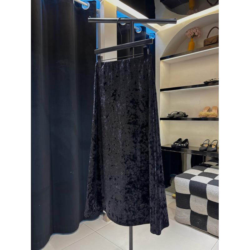 2025 Versatile High-End Autumn Diamond Faux Silk Velvet A-Line Skirt - Women s Plus Size Chinese Style Medium