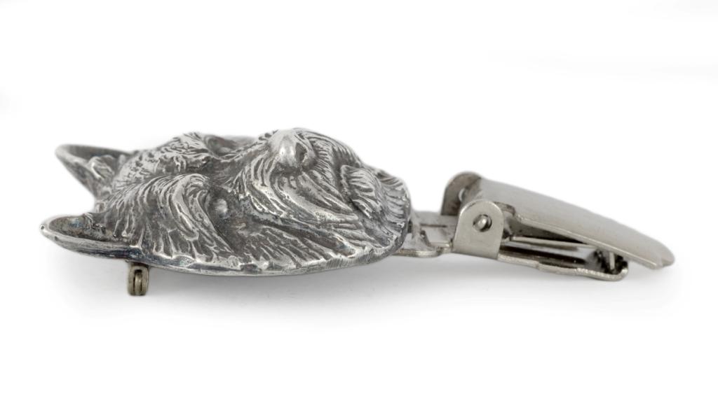 Norwich Terrier – Brooch with a clip, holder for a start number | Art-Dog