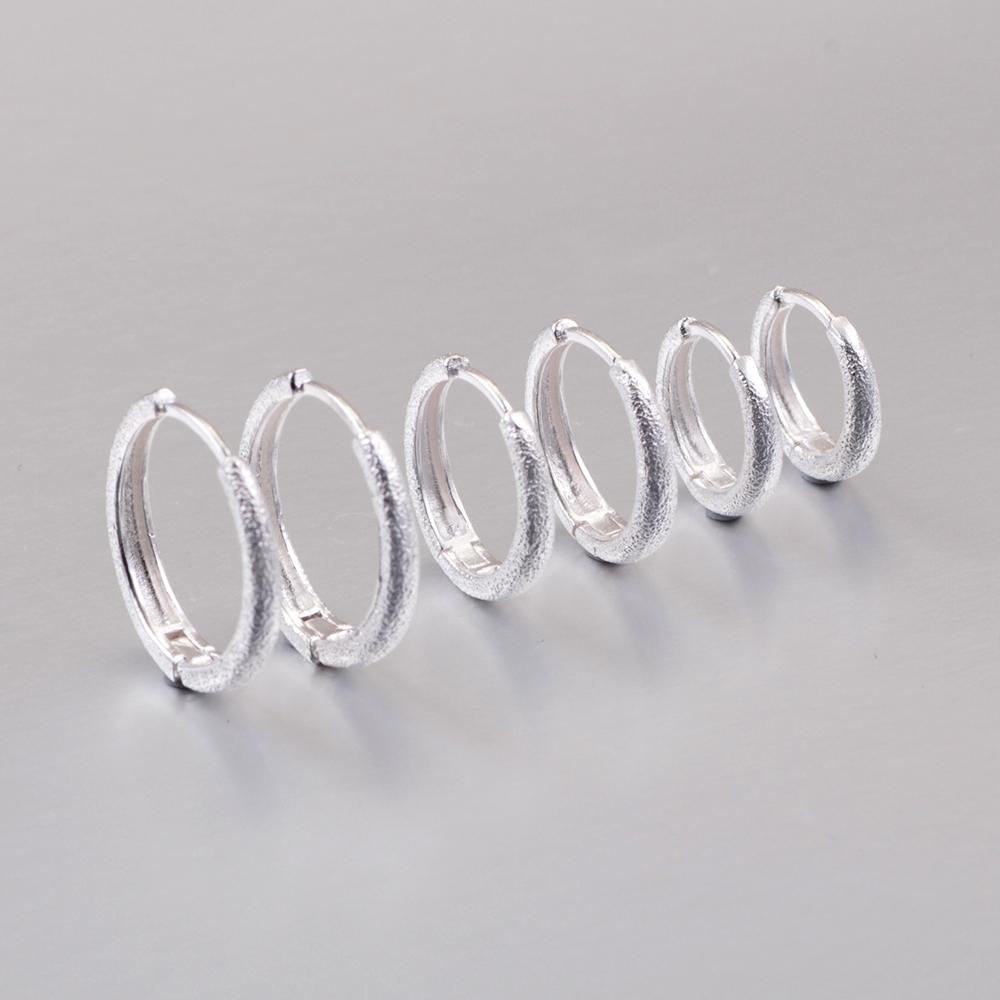 925 Sterlingsilber Kupfer 12MM-18MM Sternenfunkelnde Ohrringe Klassisch und modisch Geeignet für Frauen und Männer zu tragen Zirkon
