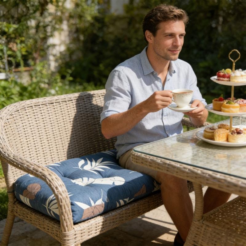 Pack Of 2 Outdoor Chair Cushions For Garden Patios Poolsides U Shape Designs And Polyester PP Cotton Fill