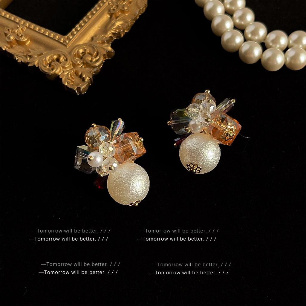 Mid-Century Vintage Stud Earrings: Trendy Literary Style in Light Luxury Fashion