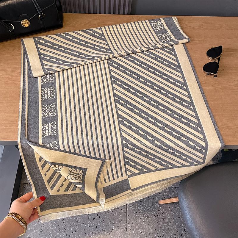Imitation Cashmere Scarf, Simple Lines, High-End Color Contrast, Autumn And Winter Double-Sided Winter Women