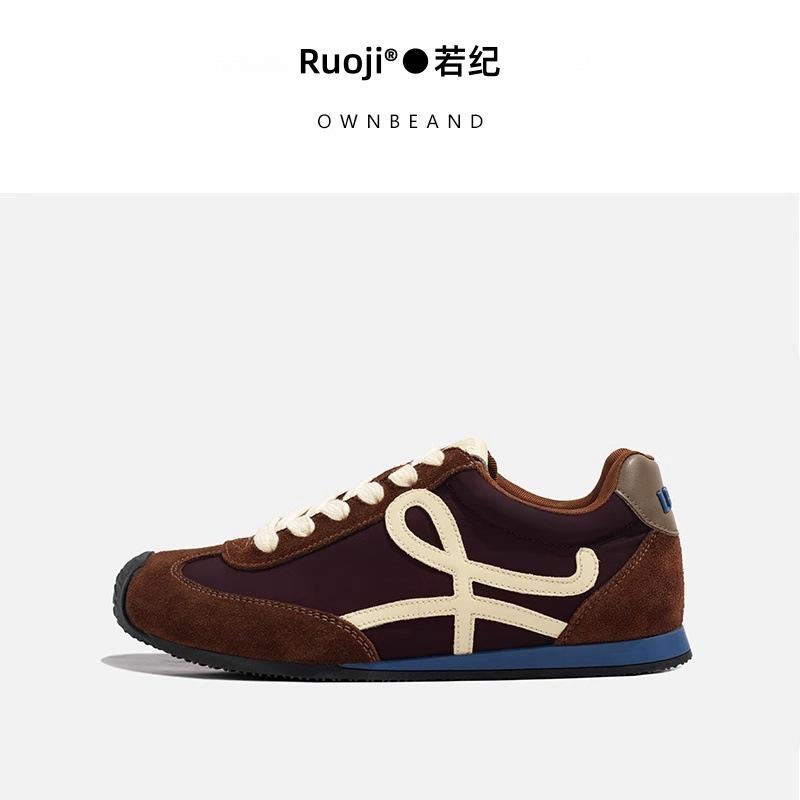 Asymmetrical large toe lace-up casual sneakers women's shoes
