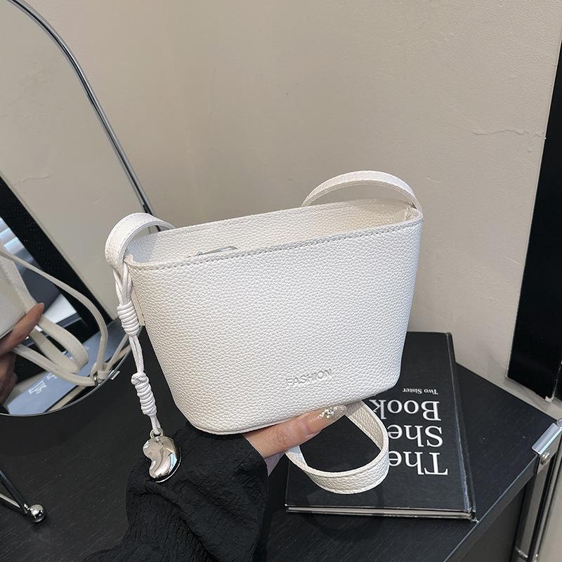 Fashion 2025 New Fashion Versatile Shoulder Messenger Bag High Sense Boat Bag Ingot Bag Mini Small Bag Women