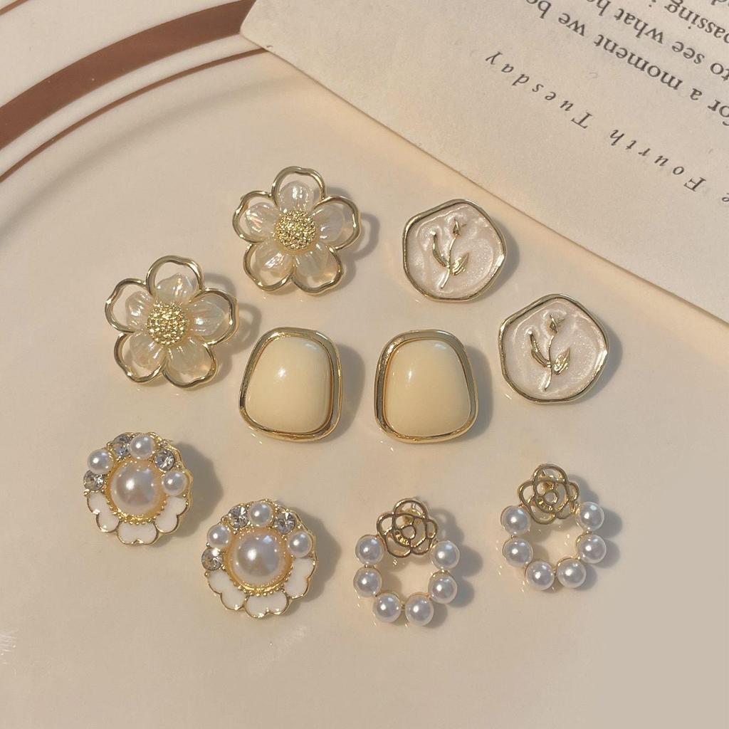 Geometric Korean Fashion Light Luxury Niche Stud & Dangle Earrings for Summer