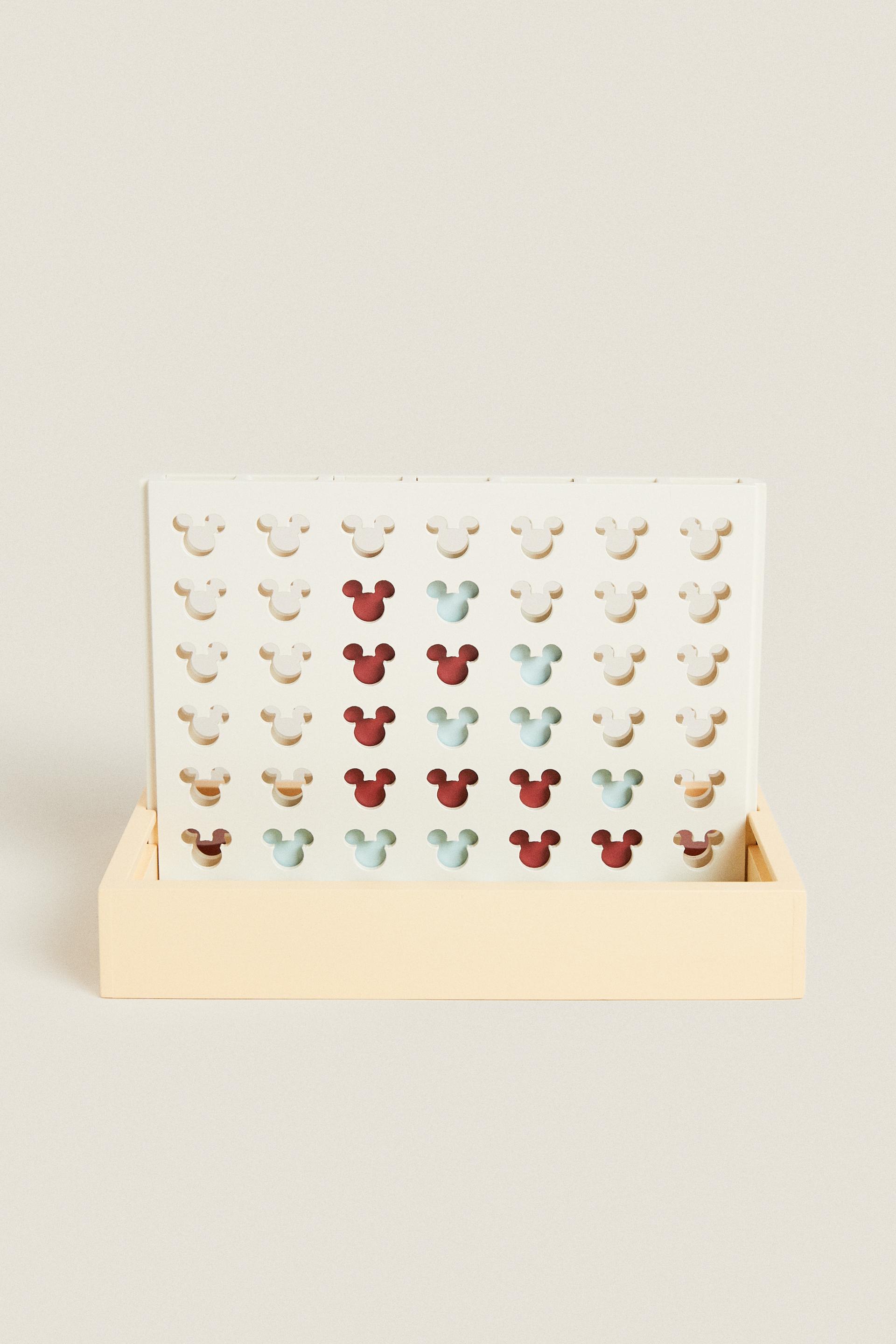 

(C) DISNEY 4 IN A ROW GAME