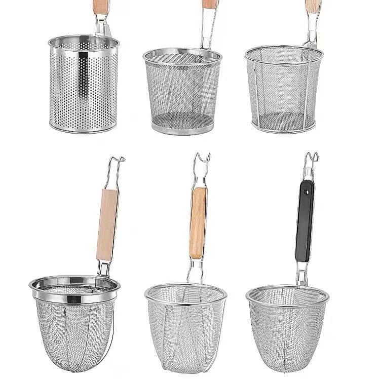 304 Stainless Steel Noodle and Soup Skimmer, Vegetable Strainer, Hot Pot Skimmer, Fine Mesh Strainer.