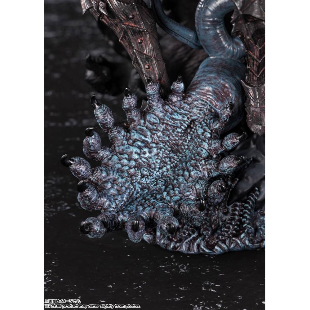 Berserk Figuarts Zero Touche Metallique Guts  Berserker Armor 