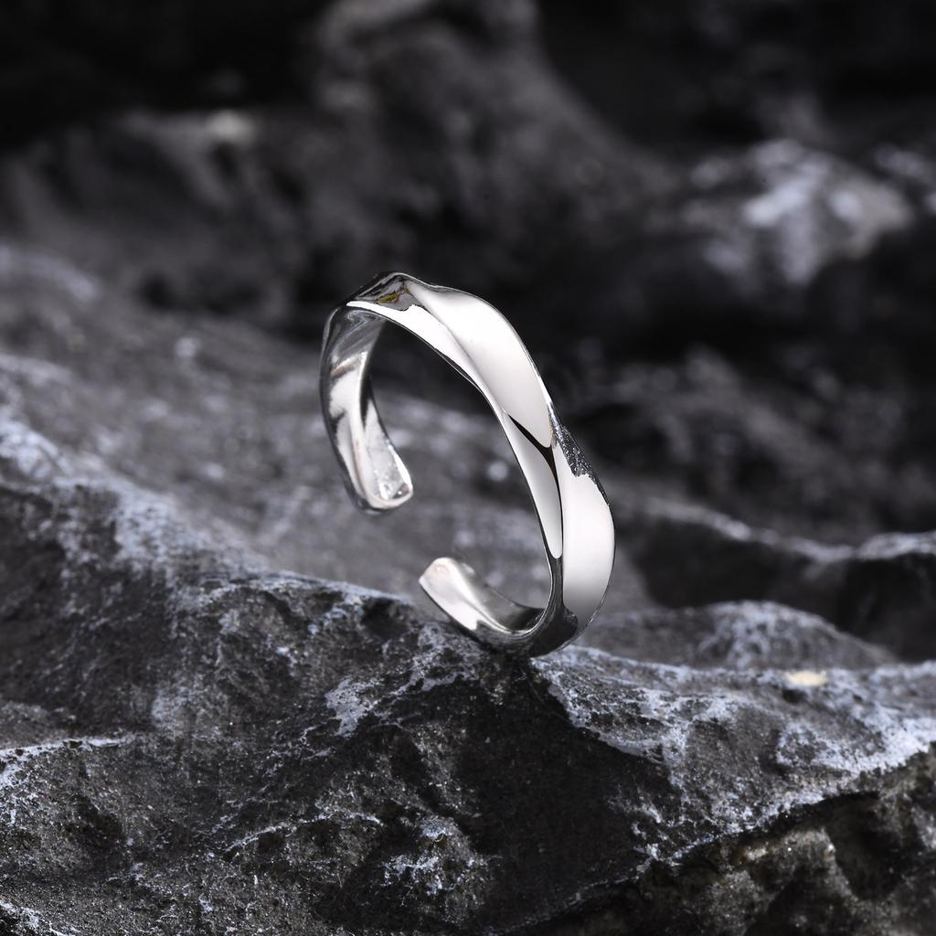 Mens Simple Mobius Twist Rings,Minimalist Opening Metal Wedding Ring,Thin Classic Polished Pinky Ring,Unisex Jewelry Gift